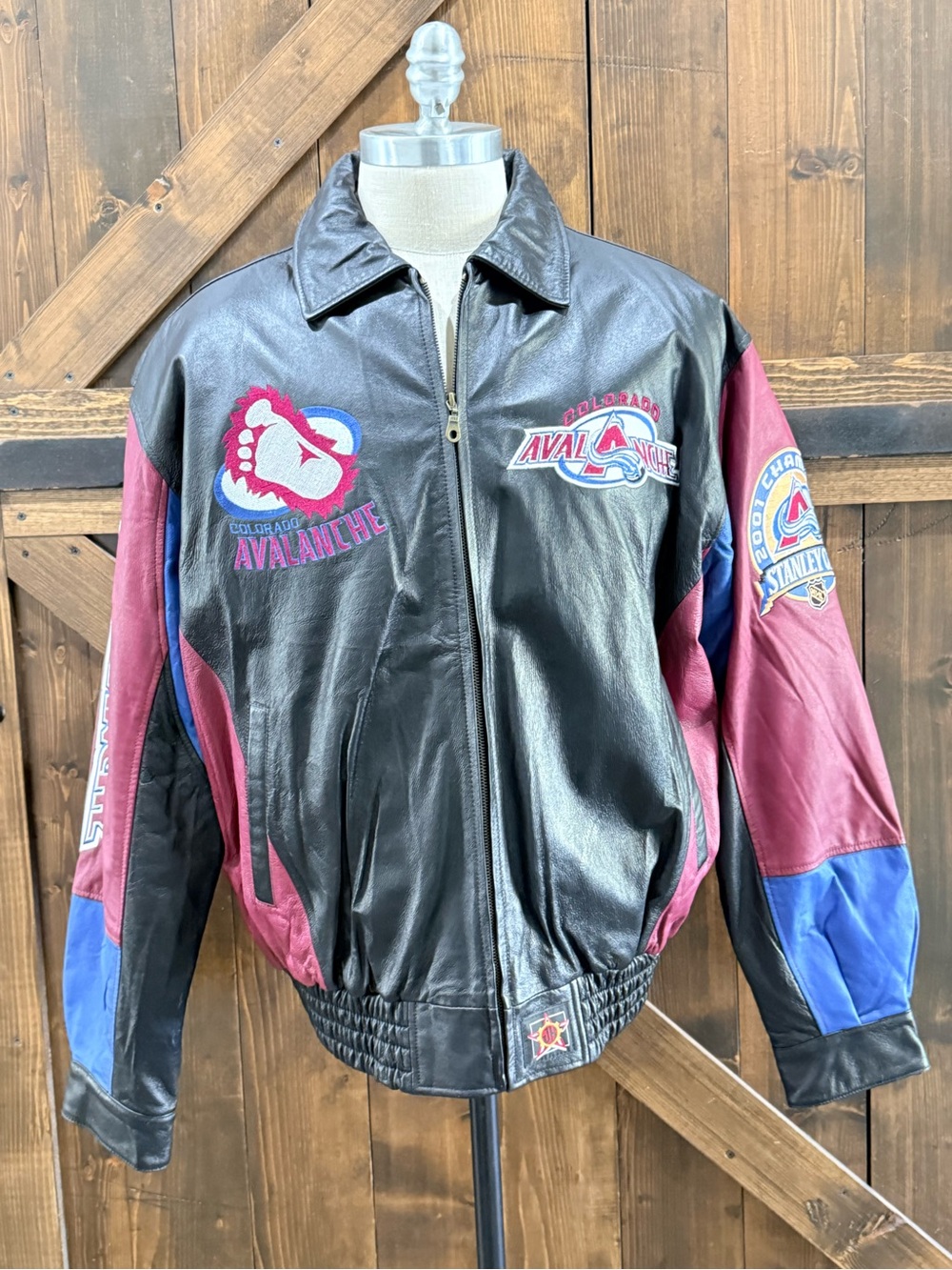 Vintage JH Design Colorado Avalanche 2001 Stanley Cup Champs leather jacket XL
